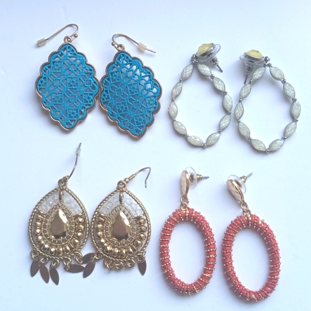 Charming Charlie 4 pairs of Earrings.
